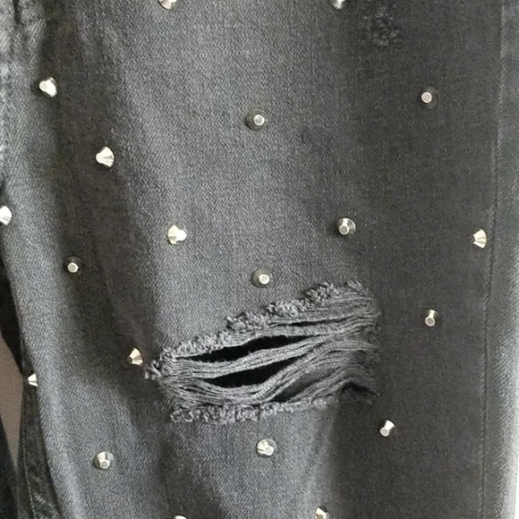 Topshop Moto Mom HighRise Blk Ripped Studded Jeans - Picture 6 of 14